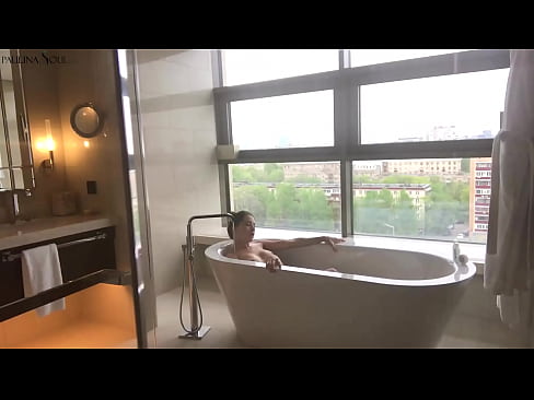 ❤️ Enorm babe som passionerat runkar av sin fitta i badrummet ❤❌ Sexvideo at porn sv.lansexs.xyz