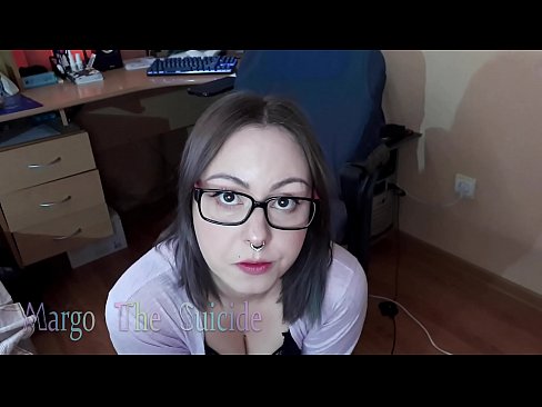 ❤️ Sexig tjej med glasögon suger Dildo djupt på kamera ❤❌ Sexvideo at porn sv.lansexs.xyz